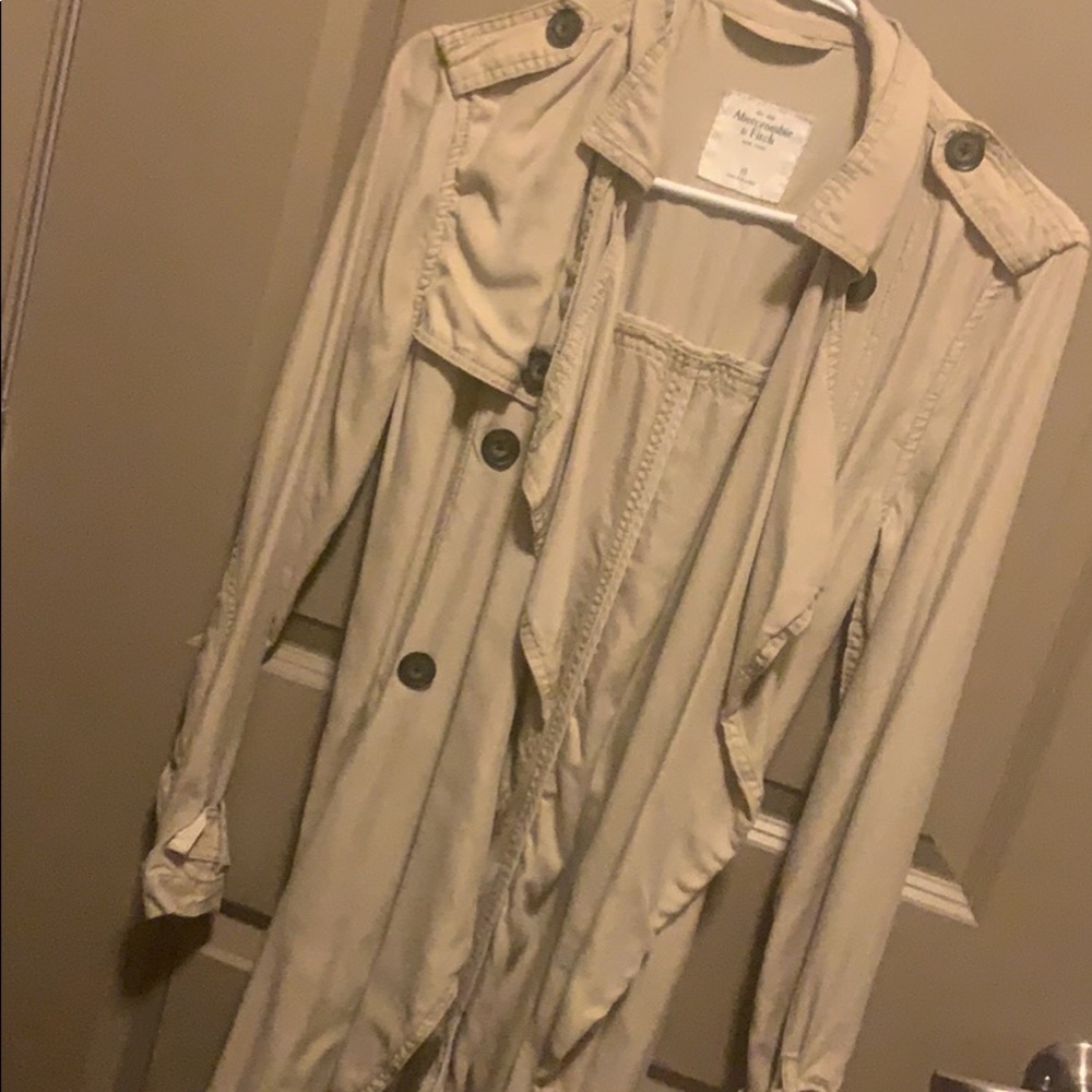Long light trench coat with belt